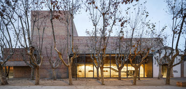 Teatre L’Artesà / Forgas Arquitectes + AMM Arquitectes