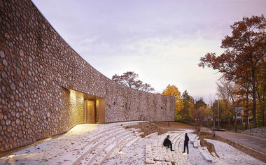 Centro de Liderança para Justiça Social Arcus / Studio Gang