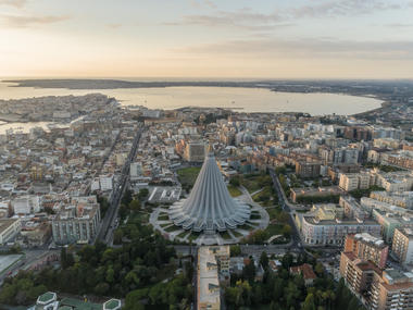 Clássicos da Arquitetura: Basílica do Santuário de Nossa Senhora das Lágrimas / ANPAR