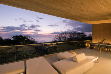 Gallery of The Atrium House  / Studio Saxe  - 13