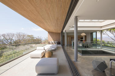 Gallery of The Atrium House  / Studio Saxe  - 19