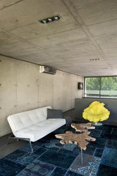 Gallery of Floating in Space / W design architecture studio   - 4