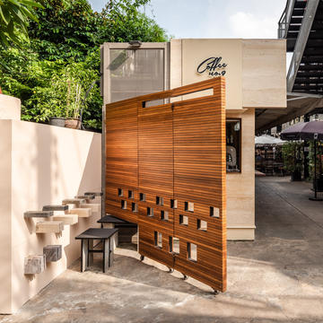 Coffee no.9 / PHTAA Living Design