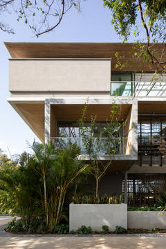 Gallery of The Atrium House  / Studio Saxe  - 9