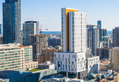 Gallery of Ryerson University Daphne Cockwell Health Sciences Complex / Perkins&Will  - 1