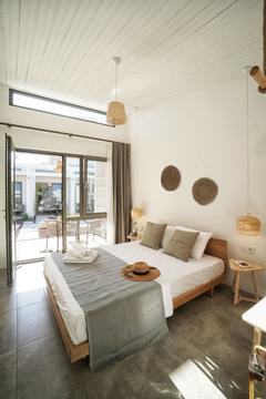 Gallery of Meltem Beach & Rooms / TheCATWORK  - 8