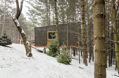 Galería de Cabañas campistas del parque regional Whitetail Woods / HGA Architects and Engineers  - 3