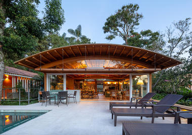 Casa Granja Viana / Gui Paoliello Arquiteto