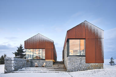Casa Smith  / MacKay-Lyons Sweetapple Architects