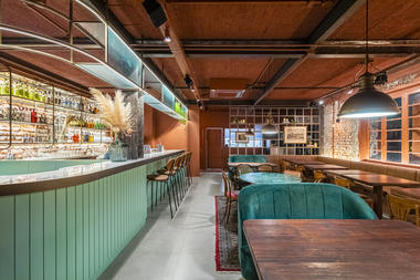 Gallery of MESA Bar and Restaurant / Laura Mottin Arquitetura  - 10