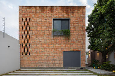 JE House / LR Arquitectura