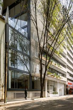 Galería de Edificio CYTA / ARCHETONIC + ATIKO Arquitectos  - 24