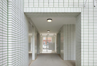 画廊 KAAI37 马赛克公寓 / META architectuurbureau + architecten De Vylder Vinck Taillieu + noAarchitecten + Office KGDVS  - 3