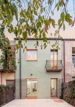 Casa Sant Daniel / Sau Taller d'Arquitectura