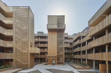 瑞典松木露台公寓Qvillestaden / Bornstein Lyckefors