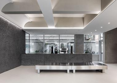 太空来客咖啡店 / COV Corp