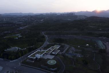 Gallery of Chongqing Liangjiang New District Comprehensive Command Center / Shanghai Dushe Architectural Design  - 20