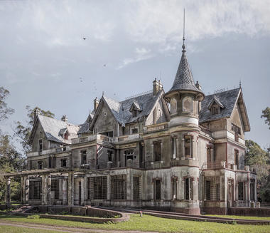 Galería de Lista de edificios abandonados en Latinoamérica  - 14