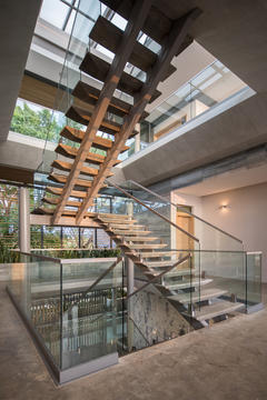 Gallery of The Atrium House  / Studio Saxe  - 27