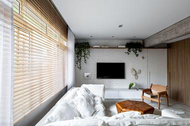 Gallery of VM Apartment / NJ+ Arquitetos Associados  - 2