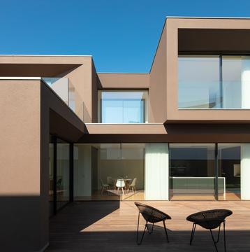 Beiriz House / Raulino Silva
