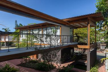 Juquehy Praia Hotel / Piratininga Arquitetos Associados