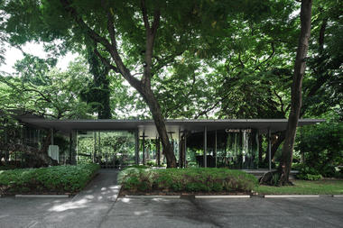 Gallery of Caviar Cafe / Creative Crews  - 1