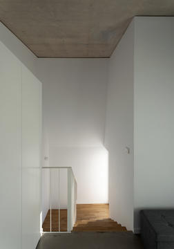 Galería de Casa y pabellón / Juan Marco Arquitectos  - 14