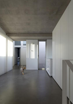 Galería de Casa y pabellón / Juan Marco Arquitectos  - 21