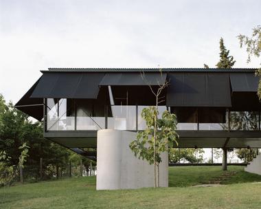 Gallery of Avala House / TEN  - 9