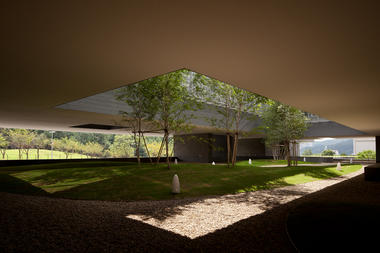 Gallery of Amore Pacific Research and Design Center  / Álvaro Siza Vieira + Carlos Castanheira + Kim Jang Kyu  - 9
