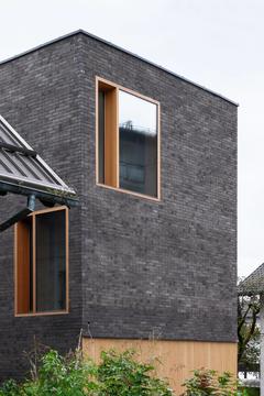 Gallery of The Double Brick House / ARHITEKTURA / OFFICE FOR URBANISM AND ARCHITECTURE  - 11