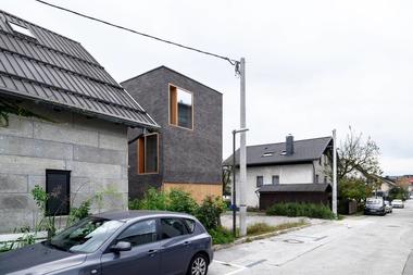 Gallery of The Double Brick House / ARHITEKTURA / OFFICE FOR URBANISM AND ARCHITECTURE  - 10