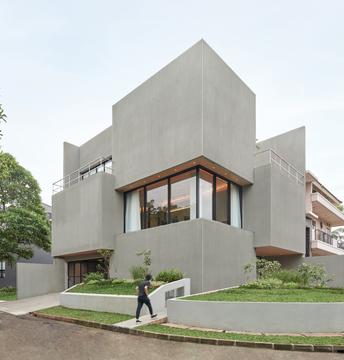 Oficina notarial KVI / Studio Kota