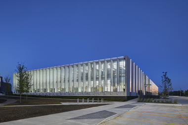 Galería de Centro de Servicios Municipales de Des Moines / Neumann Monson Architects  - 12