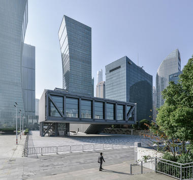 Centro de Exposições Shanghai LuJiaZui / OMA