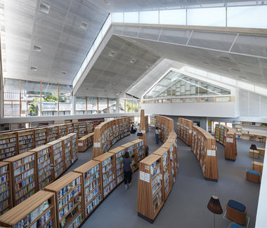 Gallery of Taketa City Library / Takao Shiotsuka Atelier  - 1