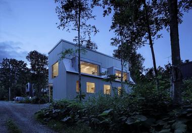 Chalet W / CASE-REAL