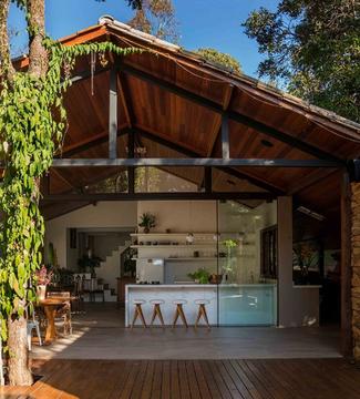 Casa Branca / Piacesi Arquitetos Associados