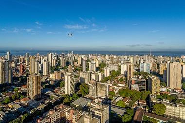 Qual o papel dos mercados na política urbana?