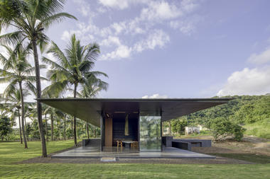 Casa Parikrama /  SPASM Design Architects