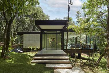Casa de Vidro  / Ângela Roldão Arquitetura