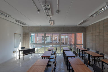 Galería de Centro educativo CBT Toledo / Juan Caorsi Castillo + ANEP - DSI  - 6