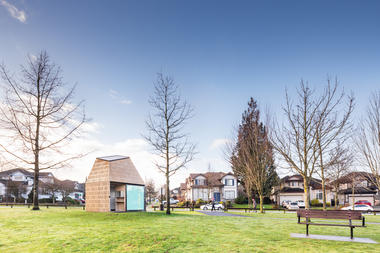 Surrey Park Washroom / JIM Architecture