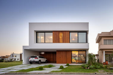 Residência JJR / dDM + Ateliê de Arquitetura