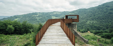 Pasarela-Mirador sobre las Minas de Rioseco / Zon-e Arquitectos