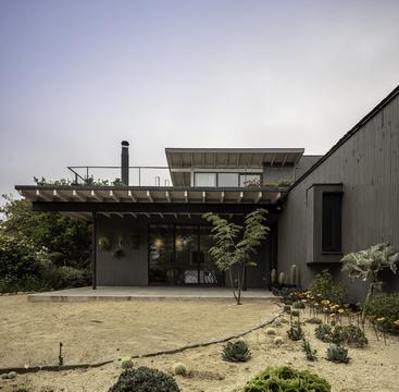 Casa Zapallar / Elton&Deves + Juan Carlos Chamorro Arquitecto