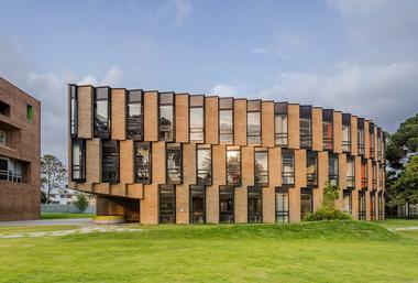 Eureka Centre - Colegio Anglo Colombiano / taller de arquitectura de bogotá