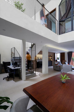 Gallery of Introvert House / O2 Design Atelier  + Choo Poo Liang Architect  - 6