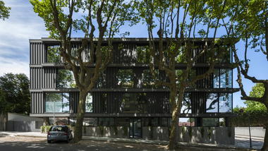 Galería de Edificio residencial en Foz / Luís Peixoto  - 1